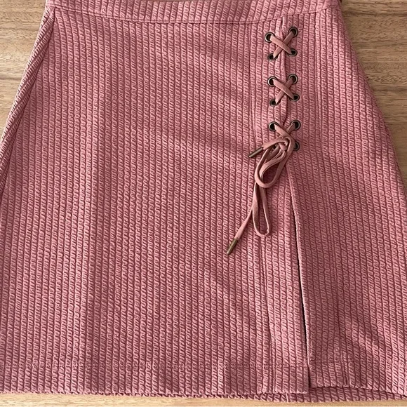Anthropologie Textured Mauve Lace-Up Mini Skirt - Picture 3 of 8